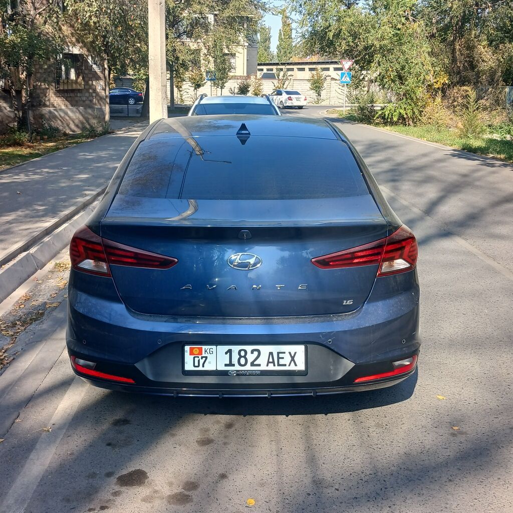 Hyundai Avante: 2018 г., 1.6 л, Автомат, Бензин, Седан: фото 2