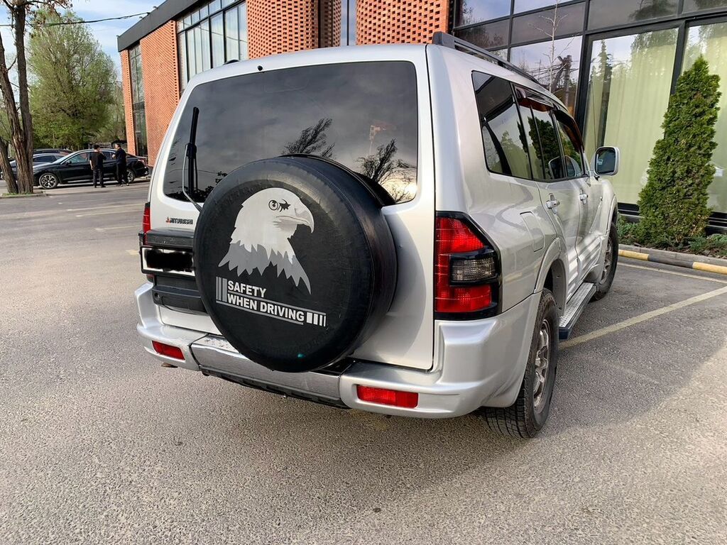 Mitsubishi Montero: 2001 г., 3.5 л, Автомат, Бензин: фото 3