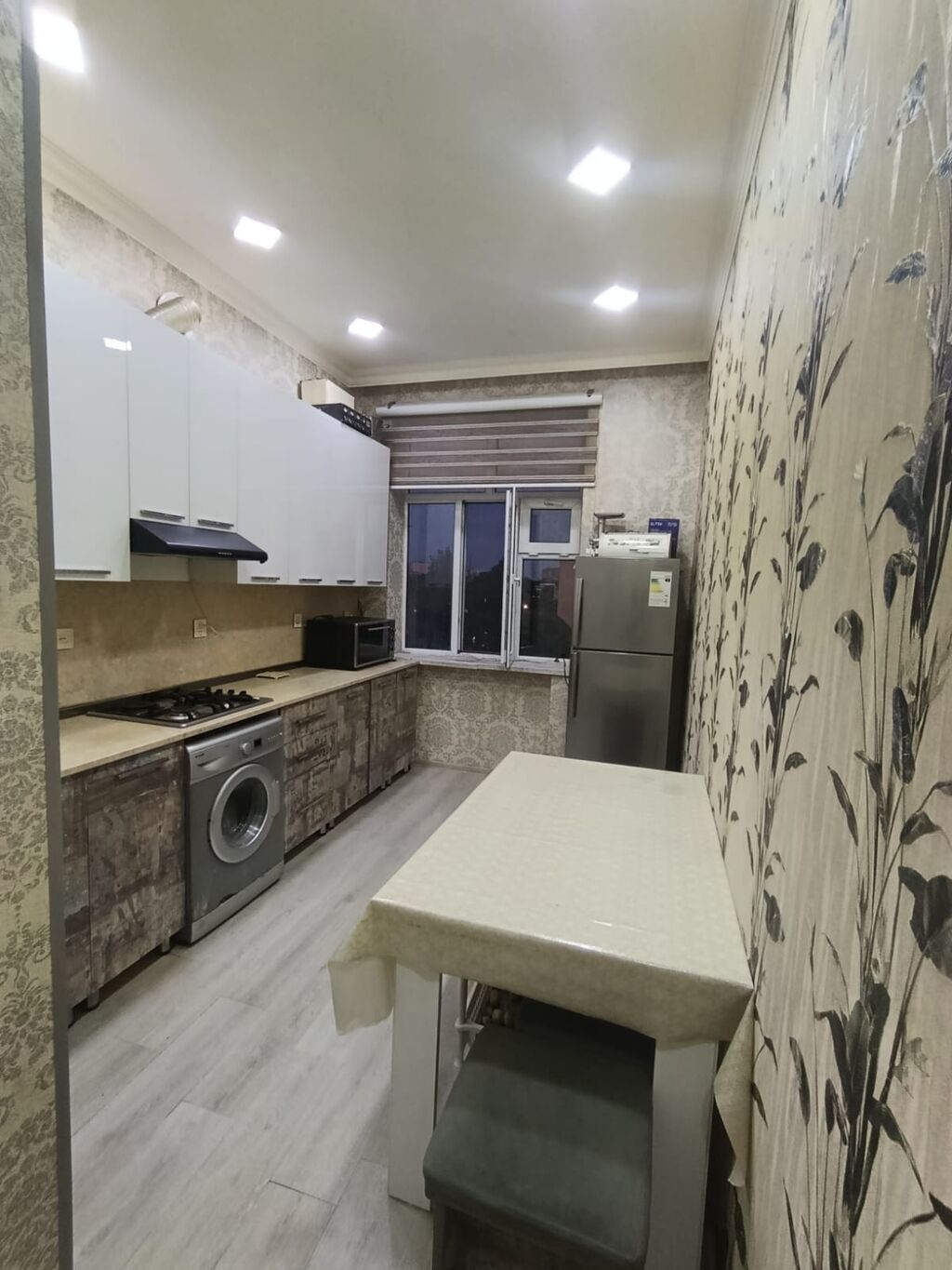 3 otaqlı, Yeni tikili, 82 kv. m