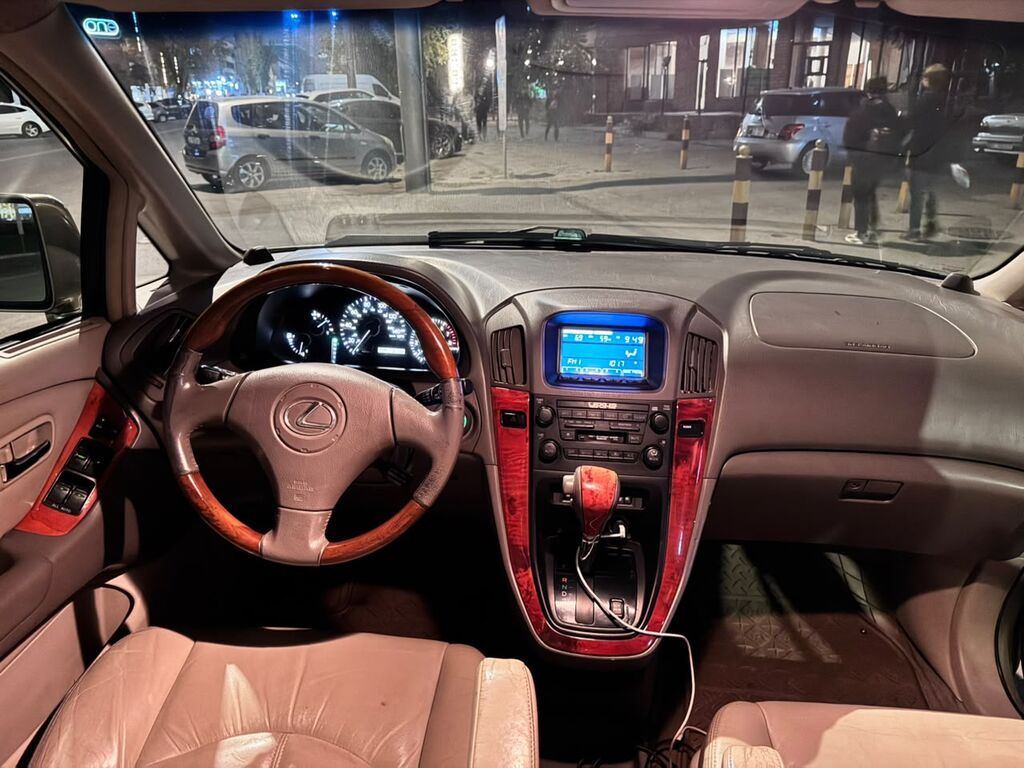 Lexus RX: 2002 г., 3 л, Автомат, Бензин, Кроссовер: фото 5
