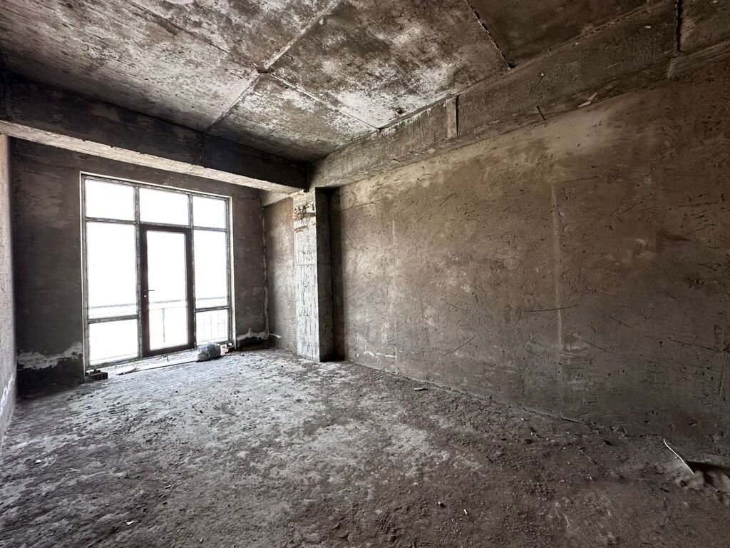 4 otaqlı, Yeni tikili, 218 kv. m