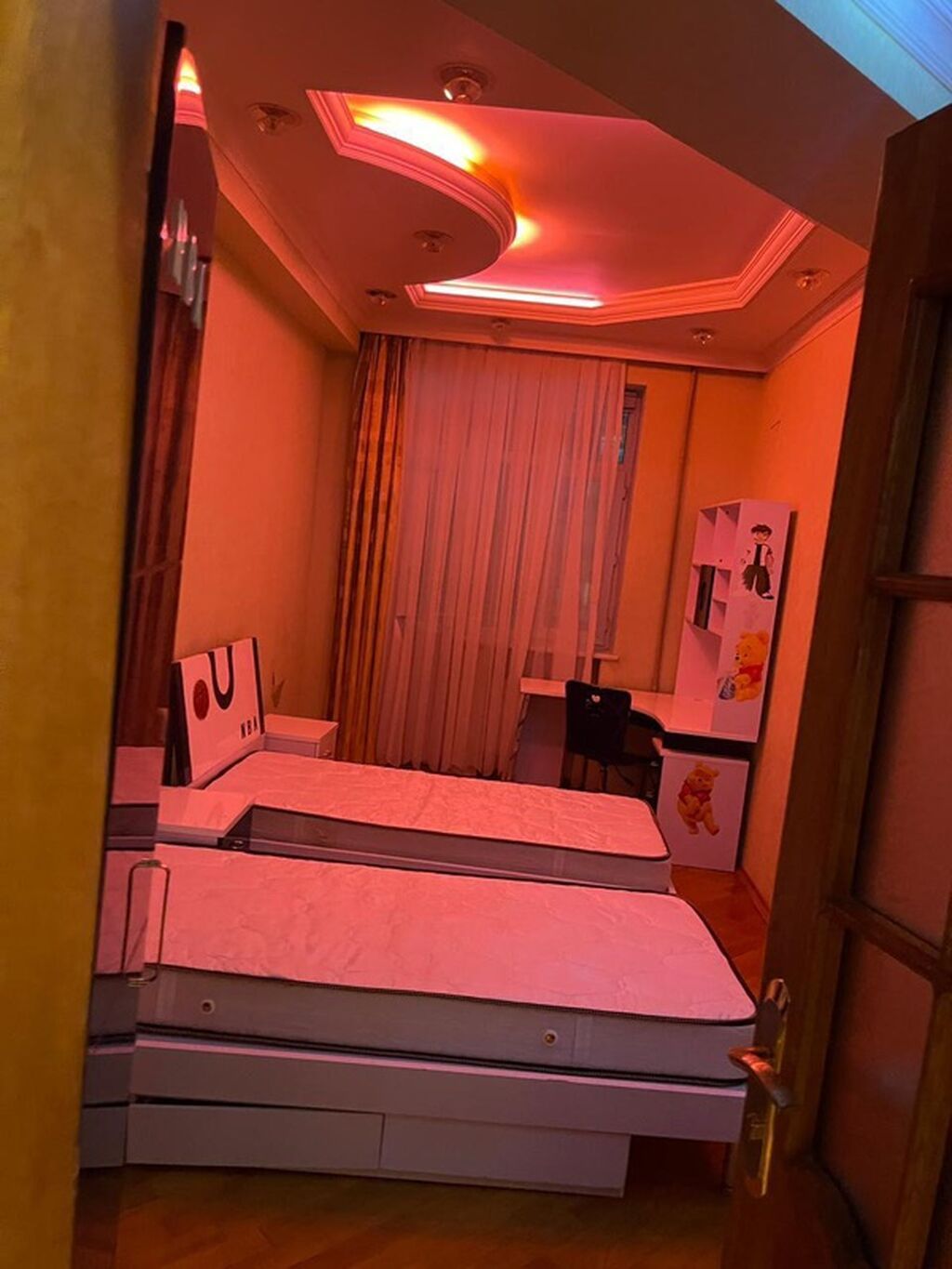 Bakı, Yeni Yasamal, 3 otaqlı, Köhnə tikili, m. İnşaatçılar, 117 kv. m