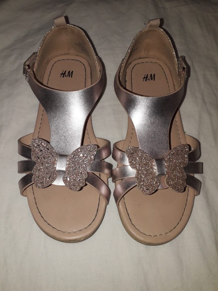 Dečije Cipele i Čizme: H&M sandalice za devojcicu, broj 32. na lalafo.rs H&M sandalice za devojcicu, broj 32. - Krusevac