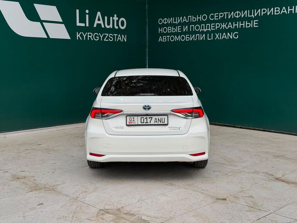 Toyota Corolla: 2023 г., 1.8 л, Вариатор, Гибрид, Седан: фото 5