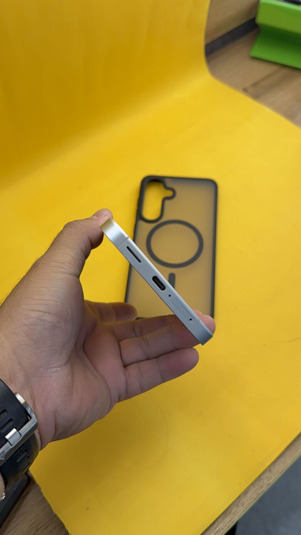 Samsung Galaxy S25 FE, Б/у, 256 ГБ, 2 SIM: фото 4