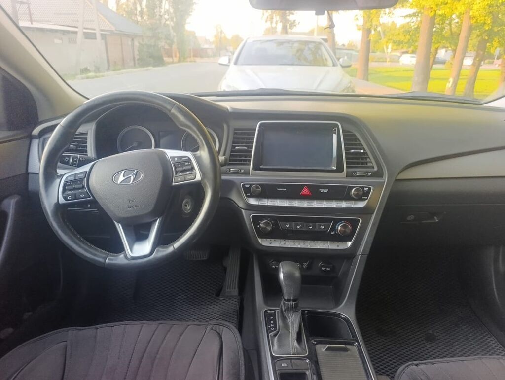 Hyundai Sonata: 2019 г., 2 л, Автомат, Газ, Седан: фото 4