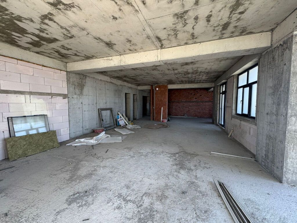 3 otaqlı, Yeni tikili, 147 kv. m