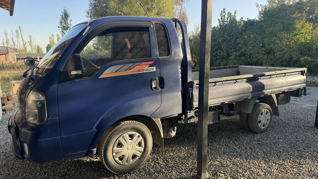 Продам новый Kia Bongo III, синий, 1 тонна: фото 3