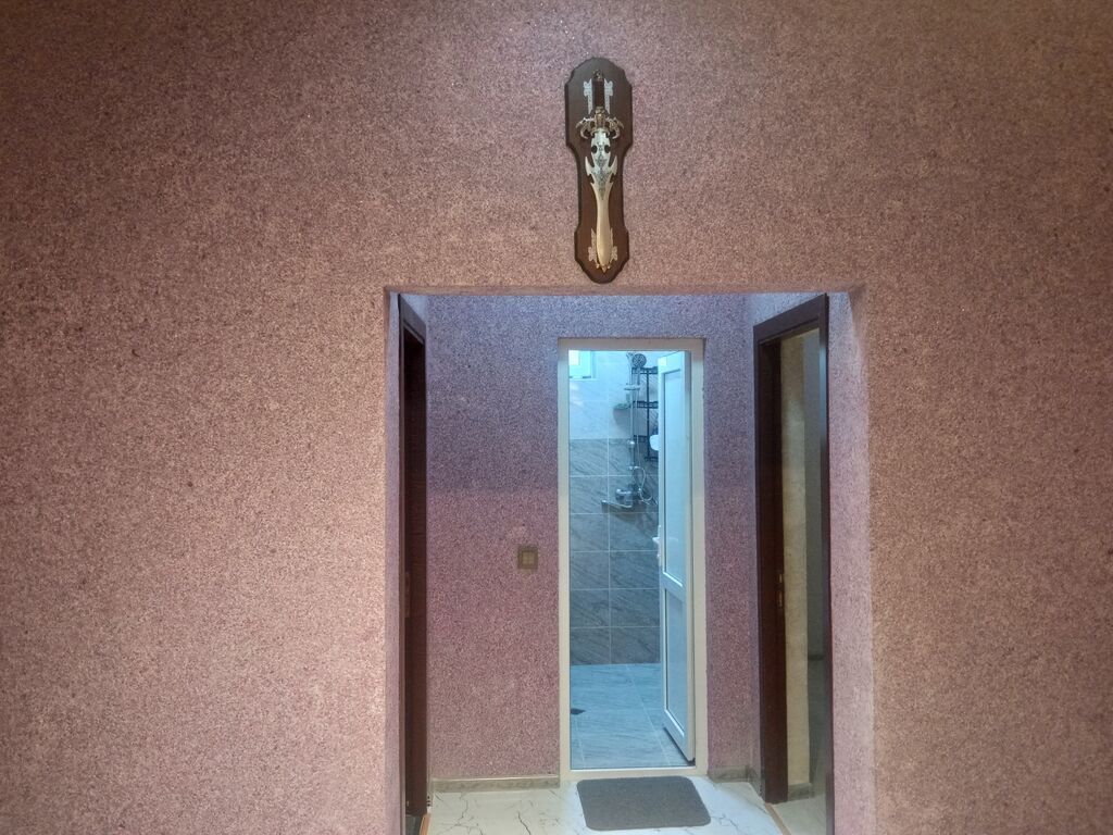 70 kv. m, 3 otaqlı, İnternet, İşıq, Su