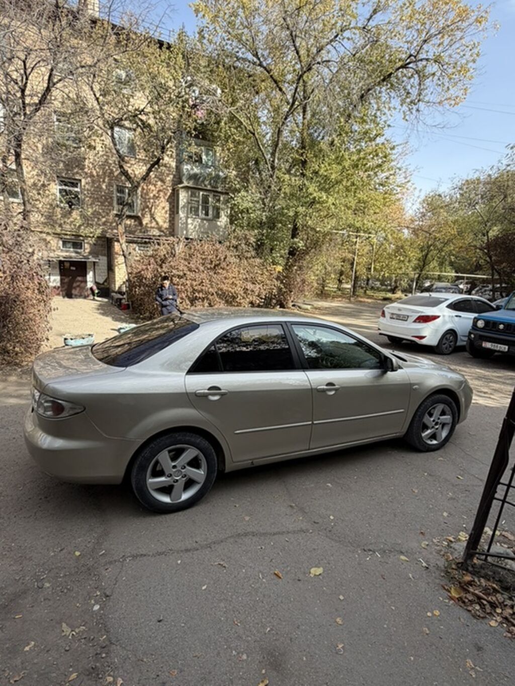 Mazda 6: 2005 г., 2 л, Механика, Бензин, Седан: фото 2