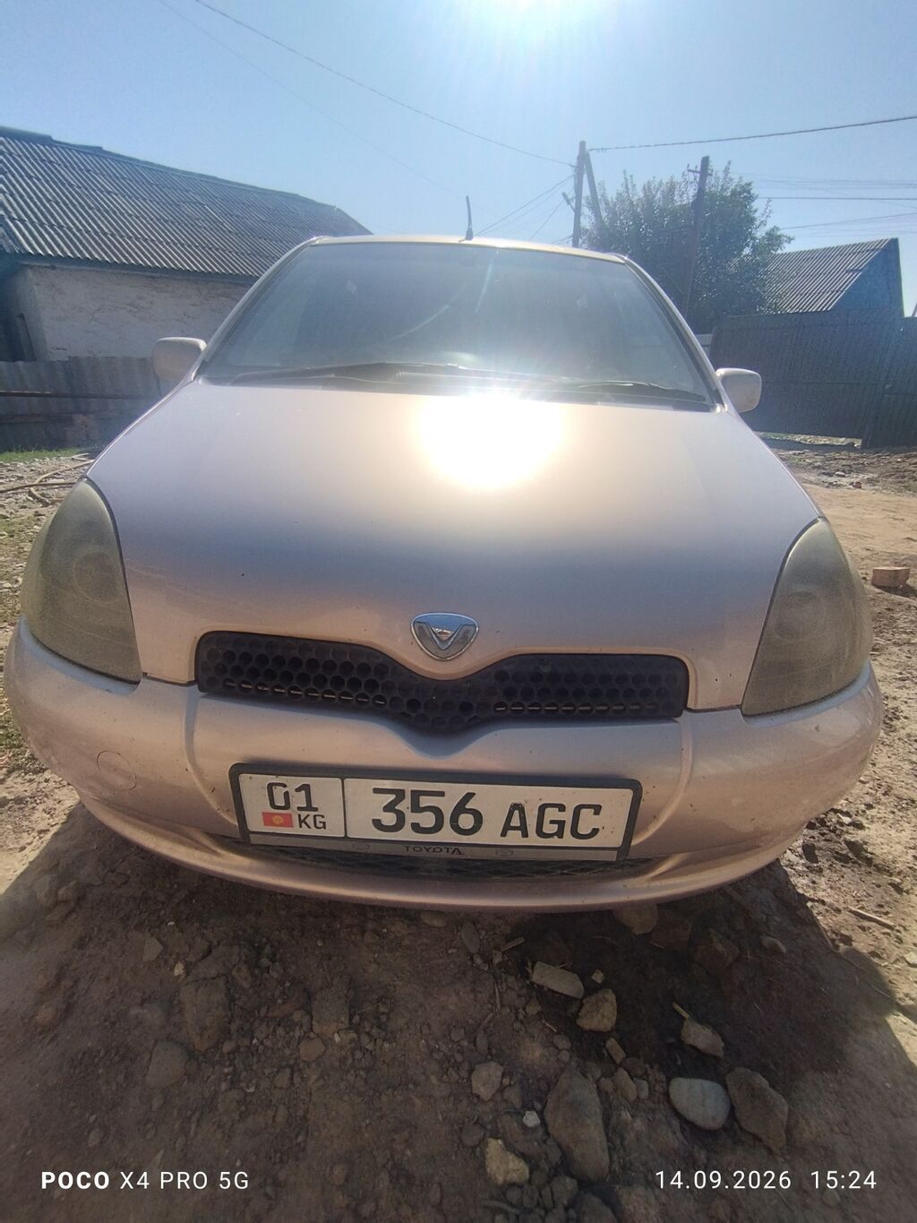 Toyota Vitz: 2000 г., 0.1 л, Автомат, Бензин, Хэтчбэк: фото 1