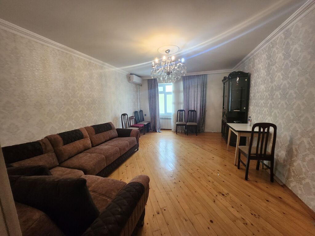 Salyan, 3 otaqlı, Köhnə tikili, 85 kv. m