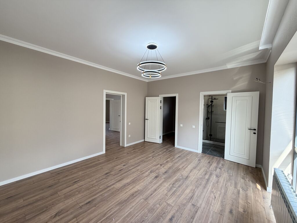 200 м², 5 комнат, Азия Молл: фото 7