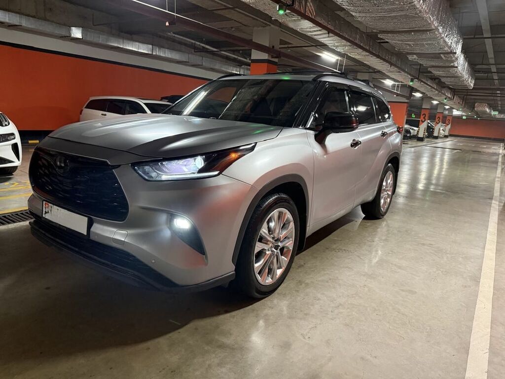 Toyota Highlander: 2023 г., 2.4 л, Автомат, Бензин, Кроссовер: фото 1