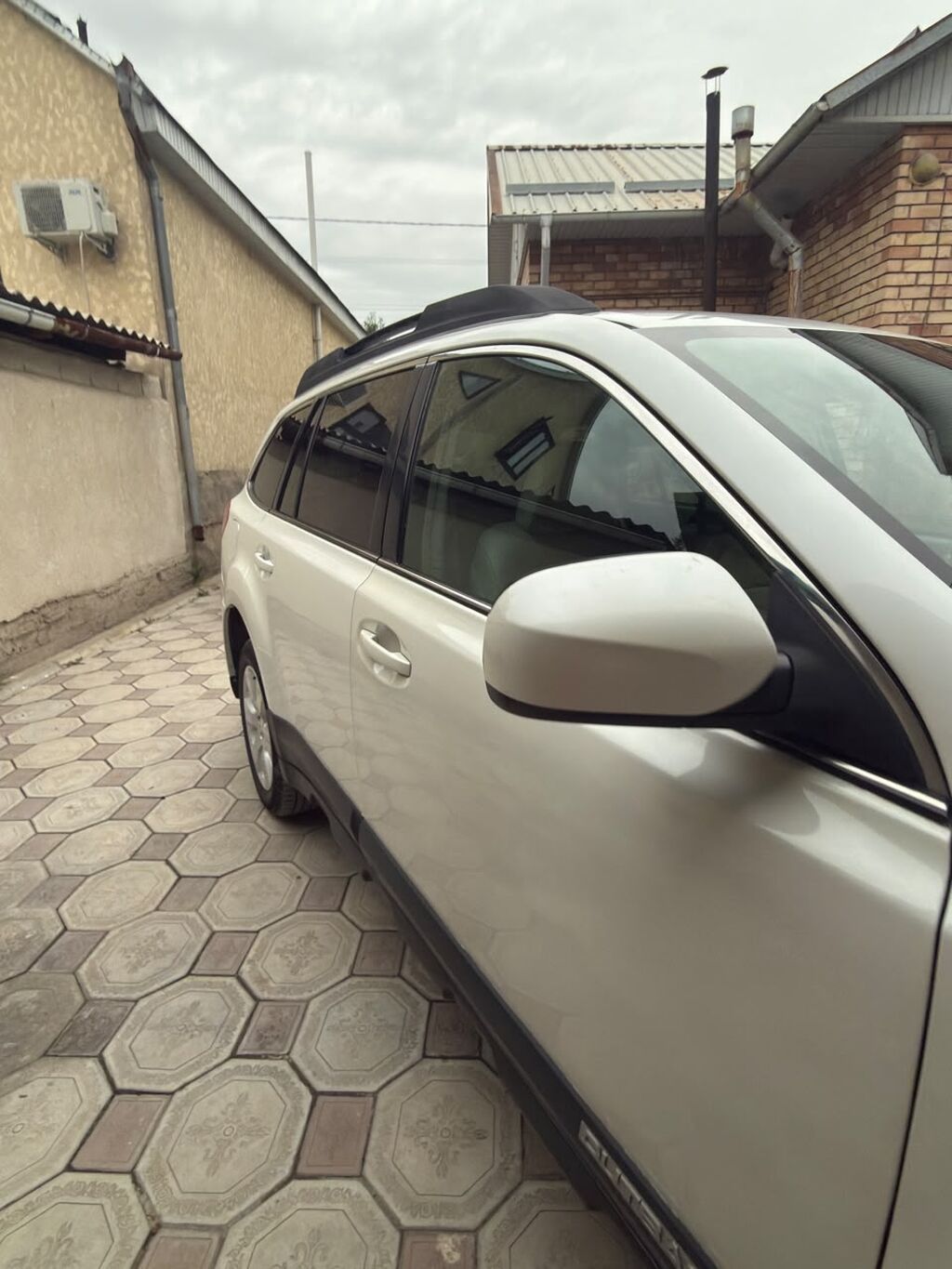 Subaru Outback: 2011 г., 2.5 л, Автомат, Бензин, Универсал — фото 4