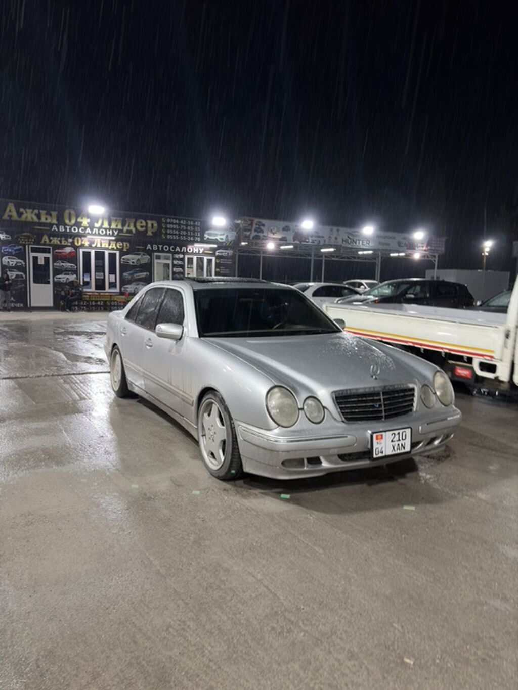 Mercedes-Benz E-Class: 2001 г., 3.2 л, Автомат, Бензин, Седан: фото 1