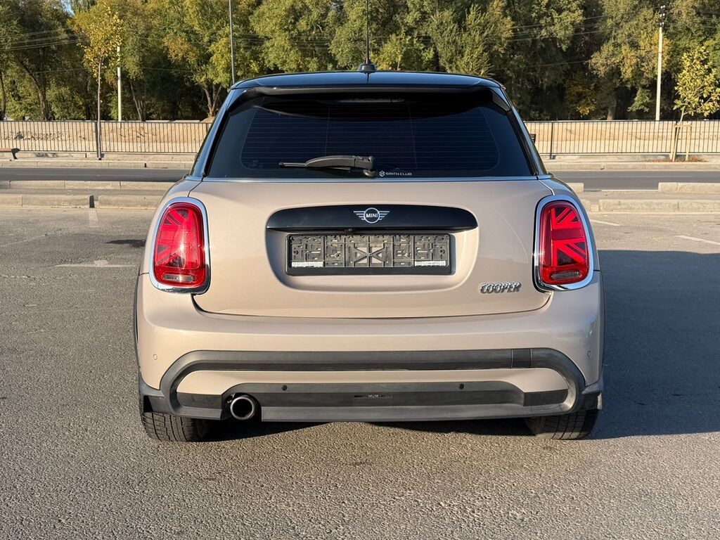Mini Cooper: 2021 г., 1.5 л, Автомат, Бензин, Хэтчбэк: фото 4