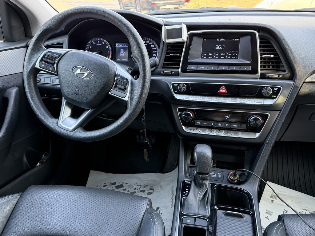 Hyundai Sonata: 2023 г., 2 л, Автомат, Газ, Седан: фото 7