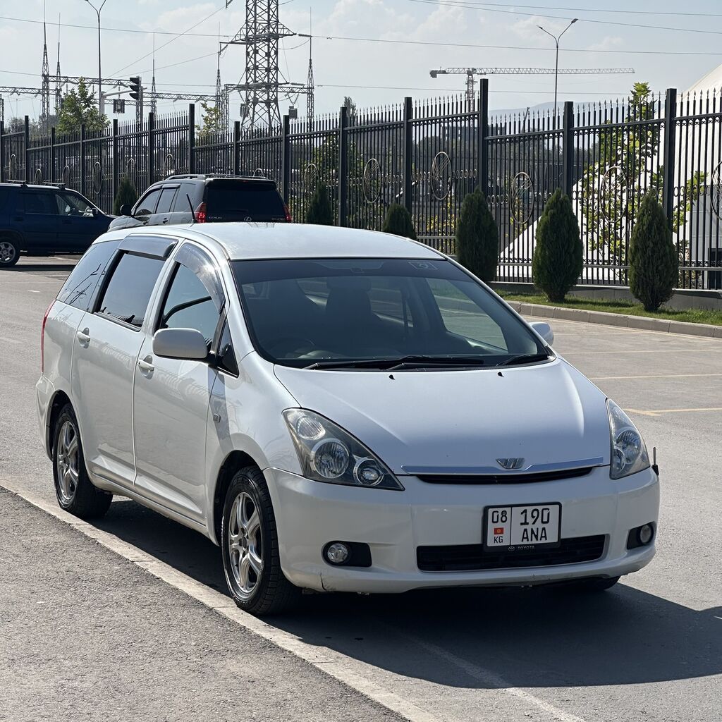 Toyota WISH: 2004 г., 2 л, Автомат, Бензин, Универсал: фото 5