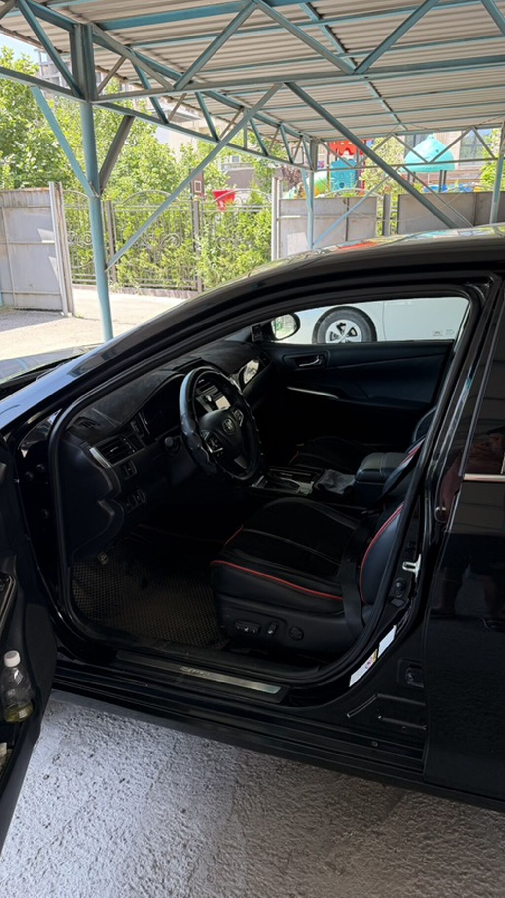 Toyota Camry: 2016 г., Автомат, Седан: фото 3