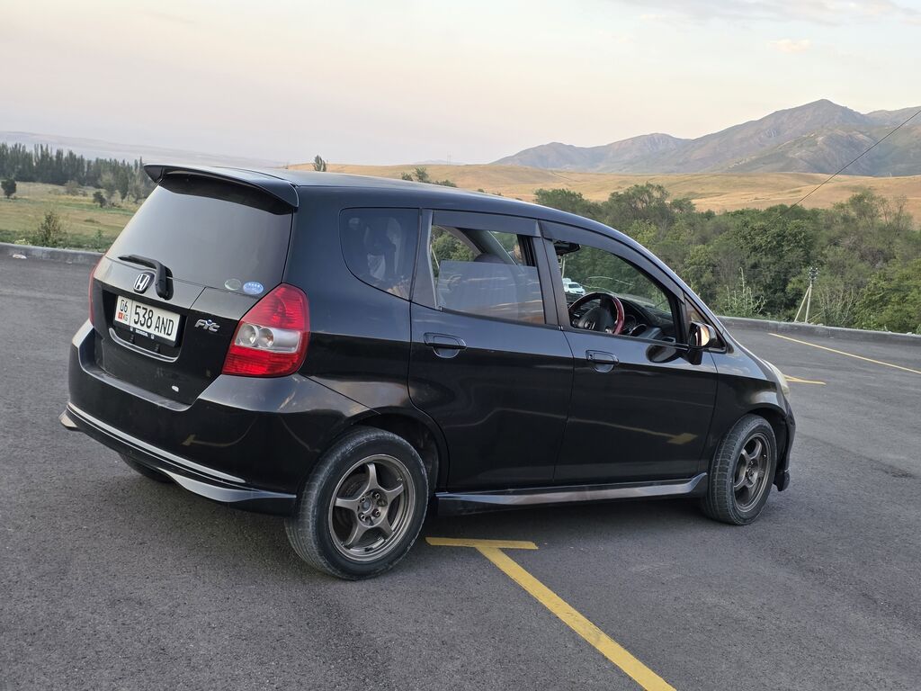 Honda Fit: 2003 г., 1.5 л, Вариатор, Бензин, Хэтчбэк: фото 6