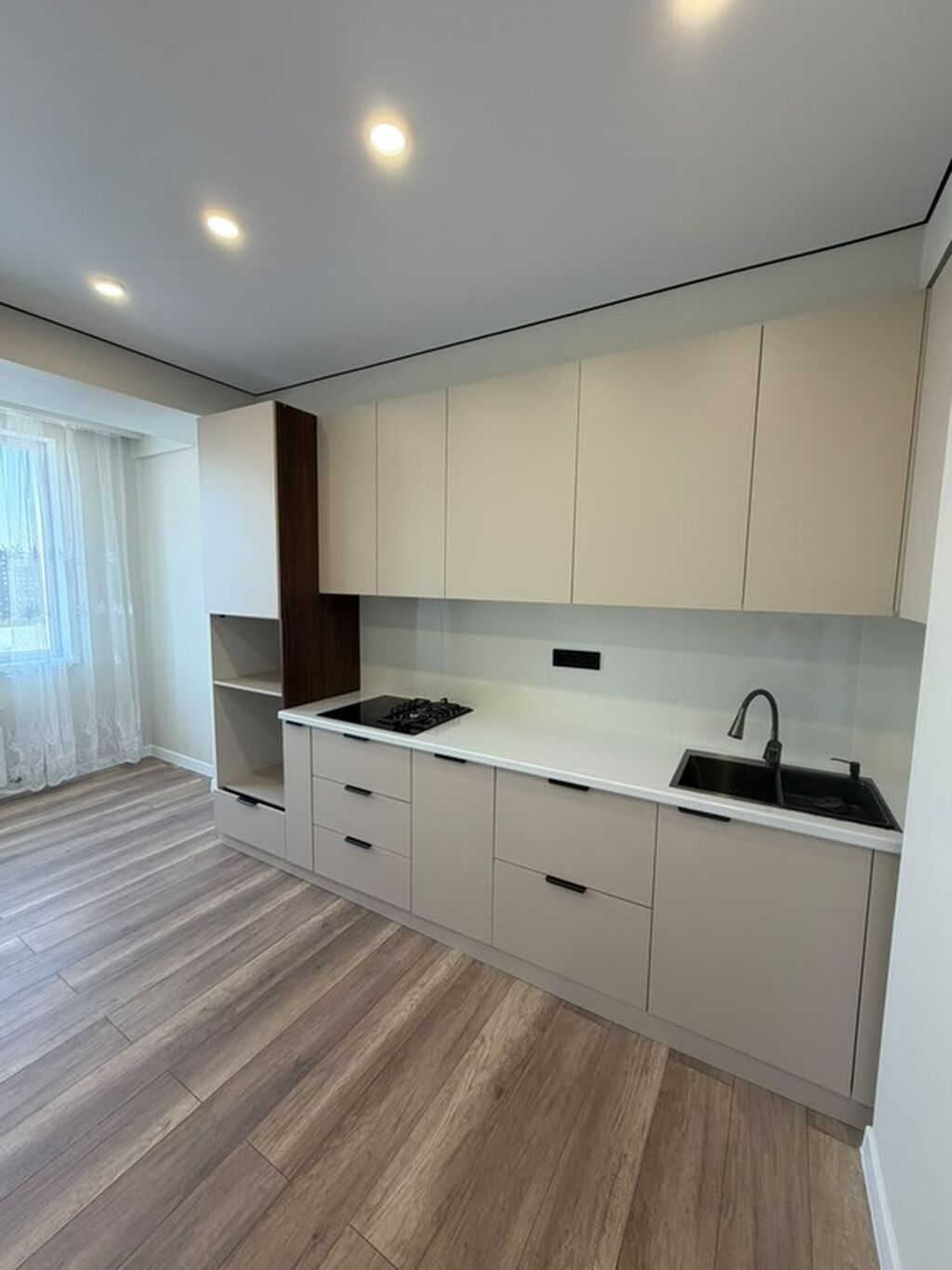 1 комната, 42 м², Пишпек Элитка, 11 этаж, Дизайнерский ремонт: фото 4