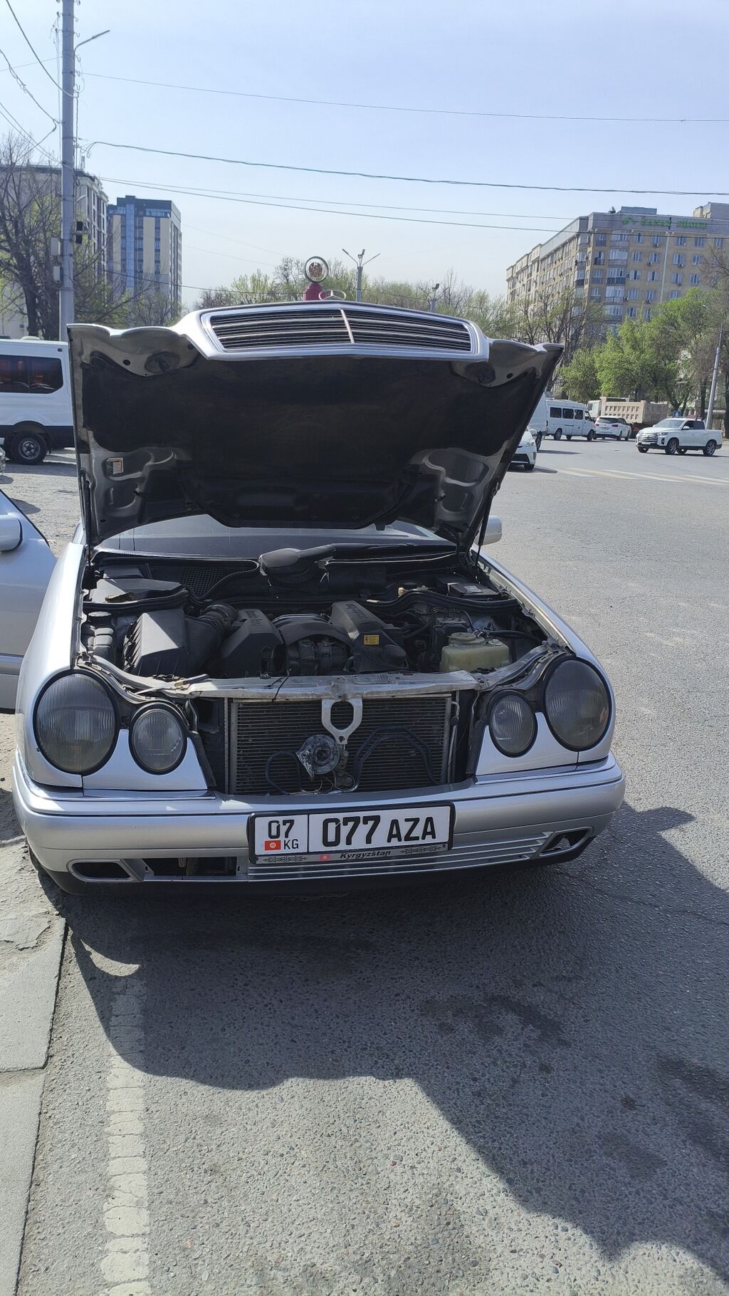 Mercedes-Benz E-Class: 1999 г., 2.4 л, Автомат, Бензин, Седан — фото 7