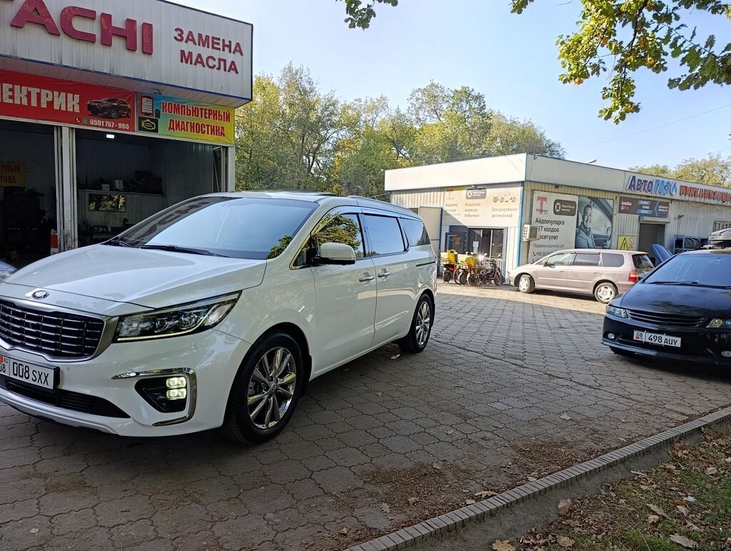 Kia Carnival: 2019 г., 2.2 л, Автомат, Дизель, Минивэн: фото 3