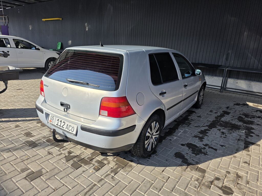 Volkswagen Golf: 1999 г., 1.4 л, Бензин, Хэтчбэк: фото 2
