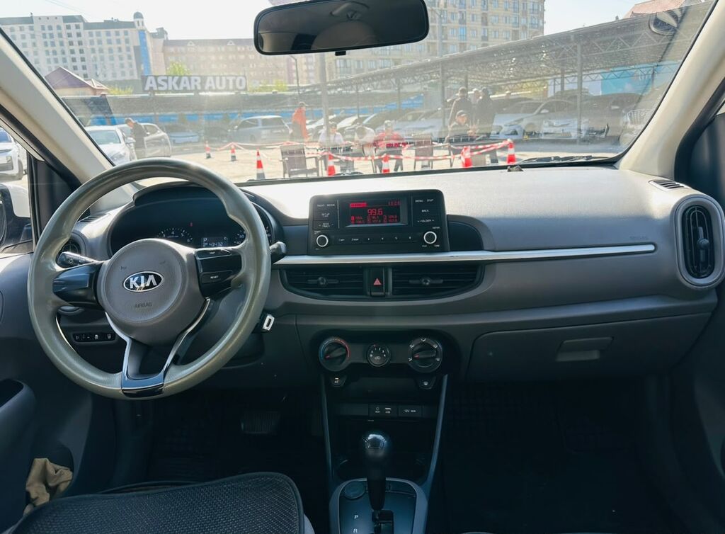 Kia Picanto: 2017 г., 1 л, Автомат, Бензин, Хэтчбэк: фото 7