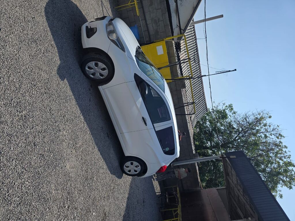 Chevrolet Spark: 2017 г., 1 л, Автомат, Бензин, Хэтчбэк: фото 5