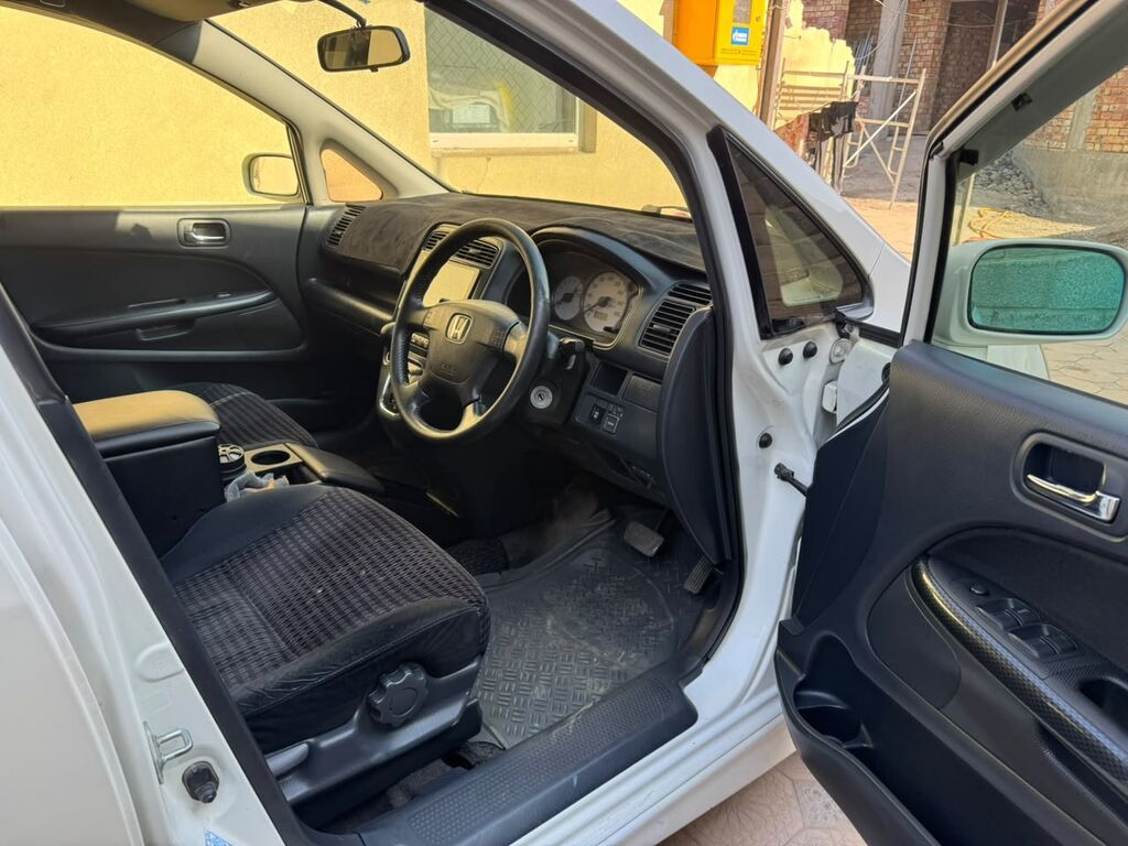 Honda Stream: 2001 г., 2 л, Автомат, Минивэн: фото 6