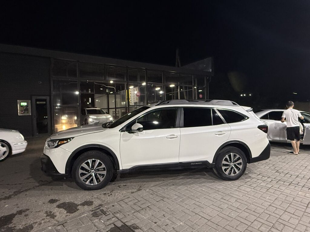 Subaru Outback: 2021 г., 2.4 л, Вариатор, Бензин, Универсал: фото 5