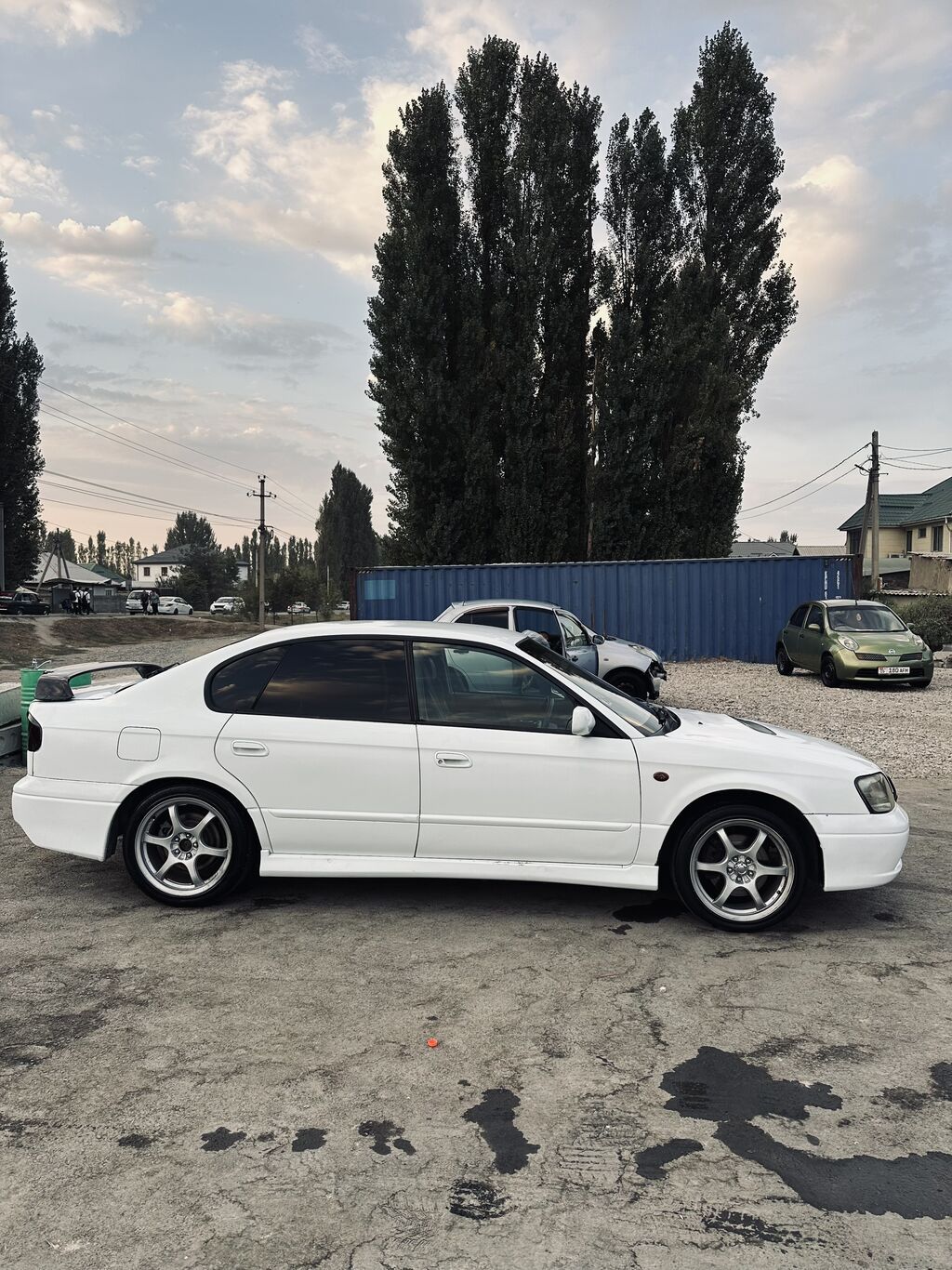 Subaru Legacy: 2000 г., 2 л, Автомат, Бензин, Седан: фото 1