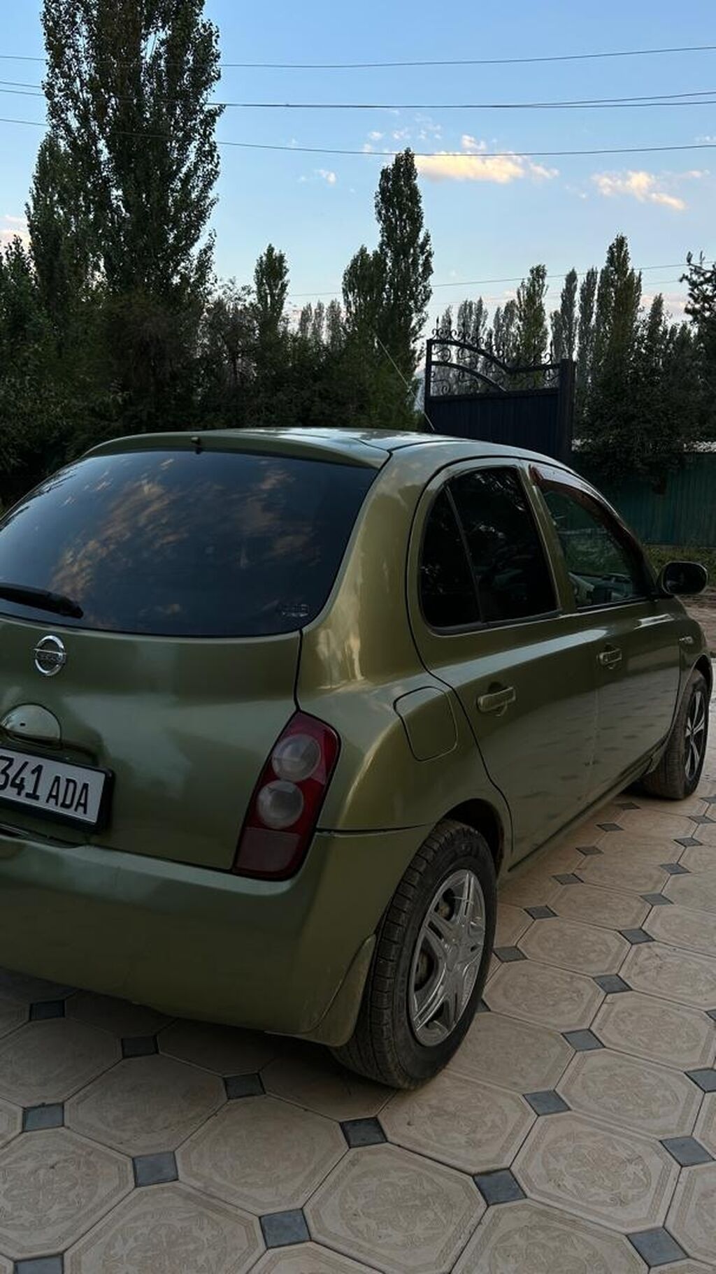 Nissan March: 2003 г., 1.3 л, Автомат, Бензин, Хэтчбэк: фото 4