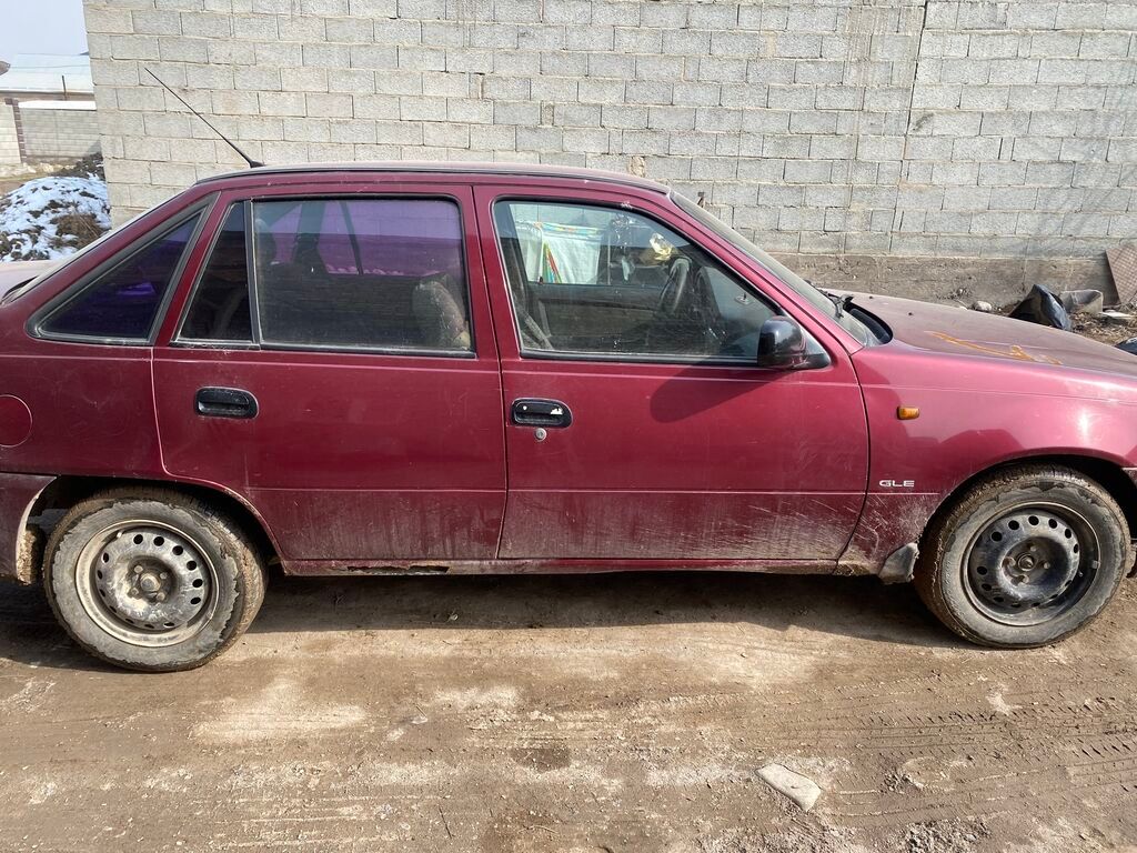 Daewoo Nexia: 2008 г., 1.6 л, Механика, Бензин, Седан: фото 2