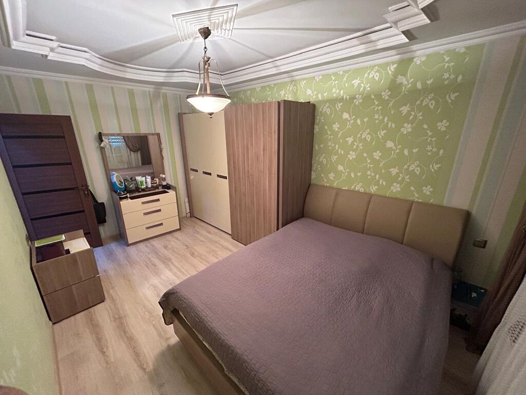 Bakı, 4 otaqlı, Köhnə tikili, 105 kv. m