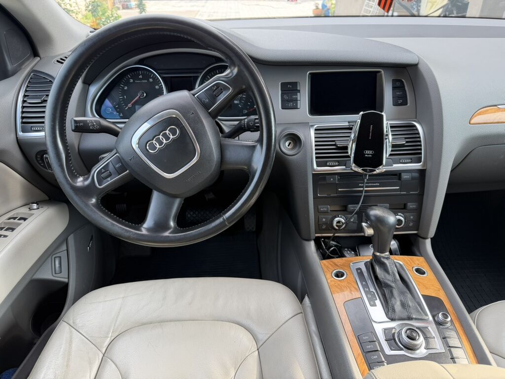 Audi Q7: 2010 г., 3.6 л, Автомат, Бензин, Кроссовер: фото 8
