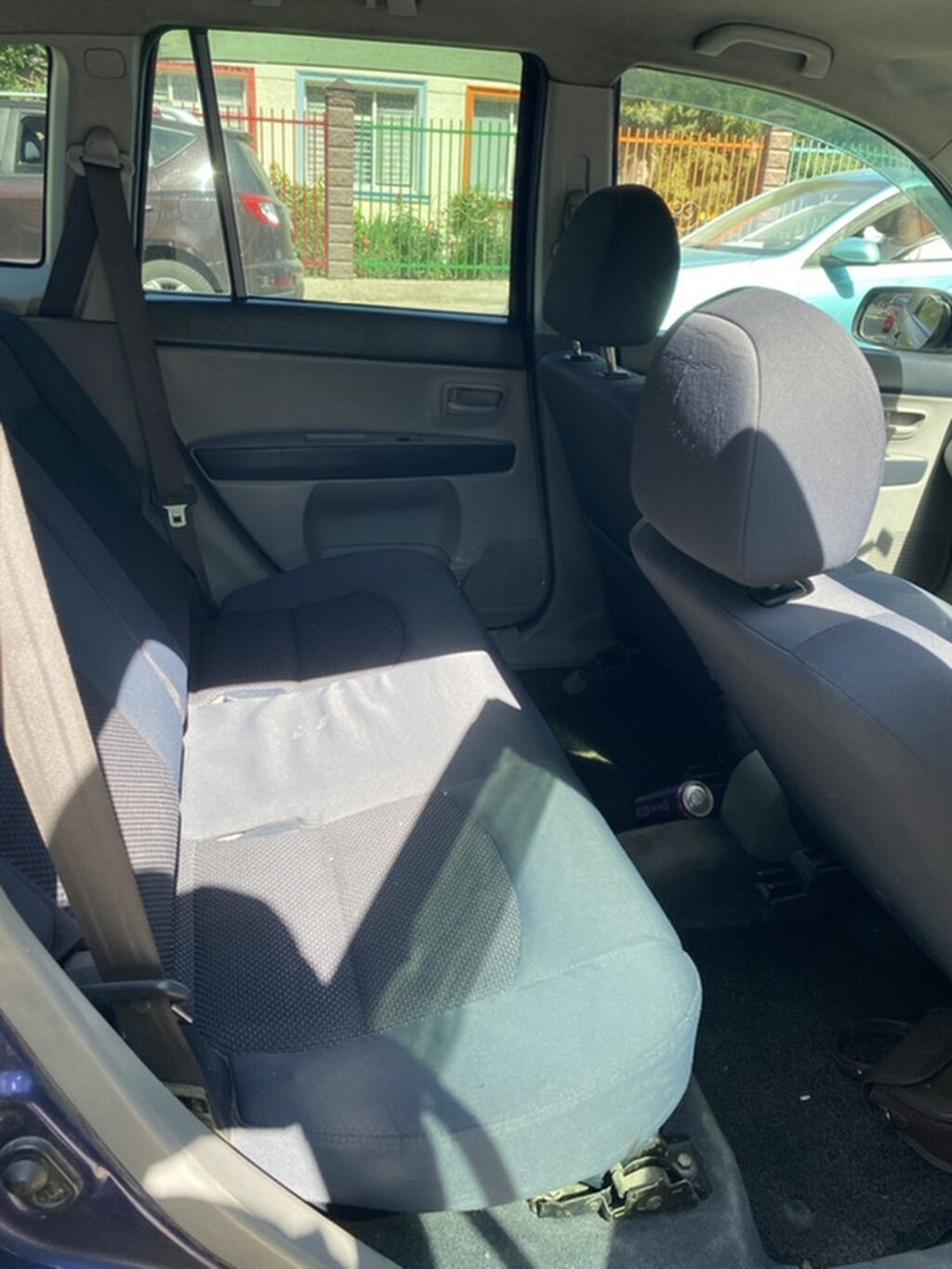 Mazda Demio: 2003 г., 1.3 л, Автомат, Бензин, Хэтчбэк: фото 6