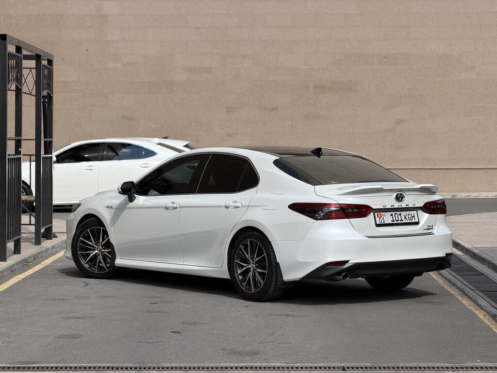 Toyota Camry: 2019 г., 2.5 л, Автомат, Бензин, Седан: фото 5