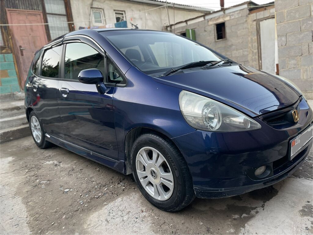 Продам Honda Fit 2003 г., 1.3 л, автомат: фото 3