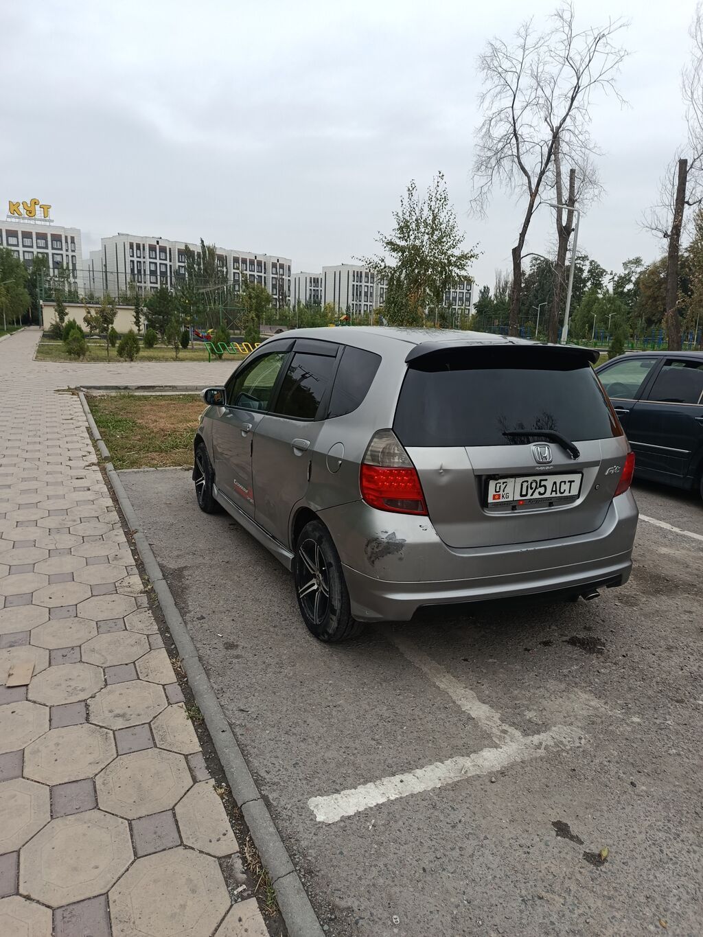 Honda Fit: 2003 г., 1.3 л, Вариатор, Бензин: фото 5