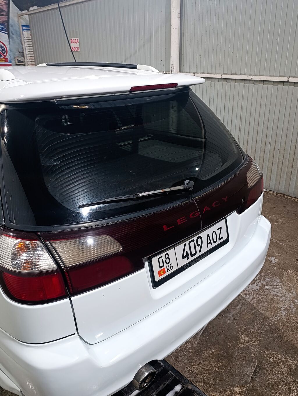 Subaru Legacy: 2002 г., 3 л, Автомат, Бензин, Универсал: фото 3