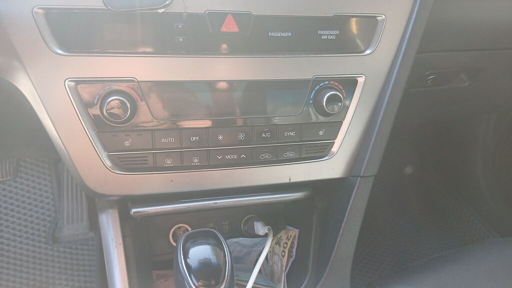 Hyundai Sonata: 2016 г., 0.2 л, Автомат, Газ, Седан: фото 6