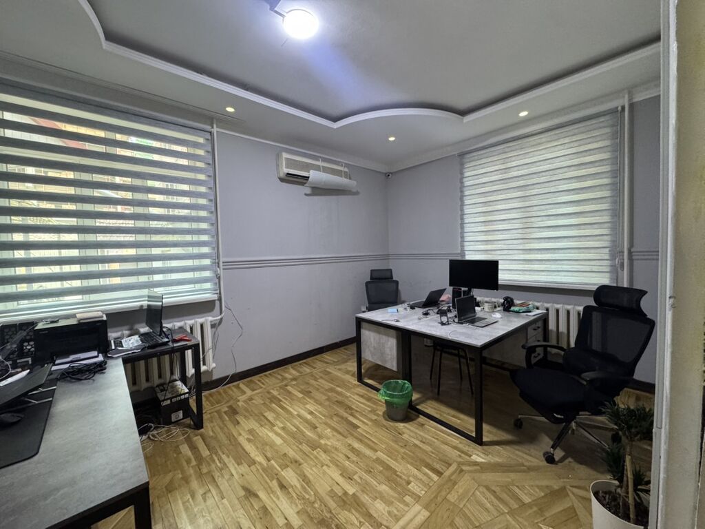 650 м², 12 комнат, Юг-2 мкр: фото 2