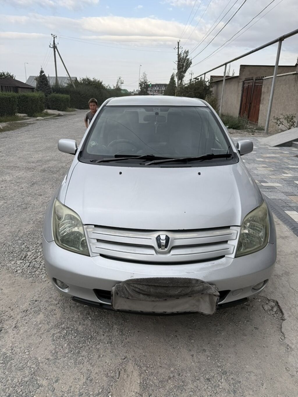 Toyota Ist: 2003 г., 1.5 л, Автомат, Бензин, Хэтчбэк: фото 3