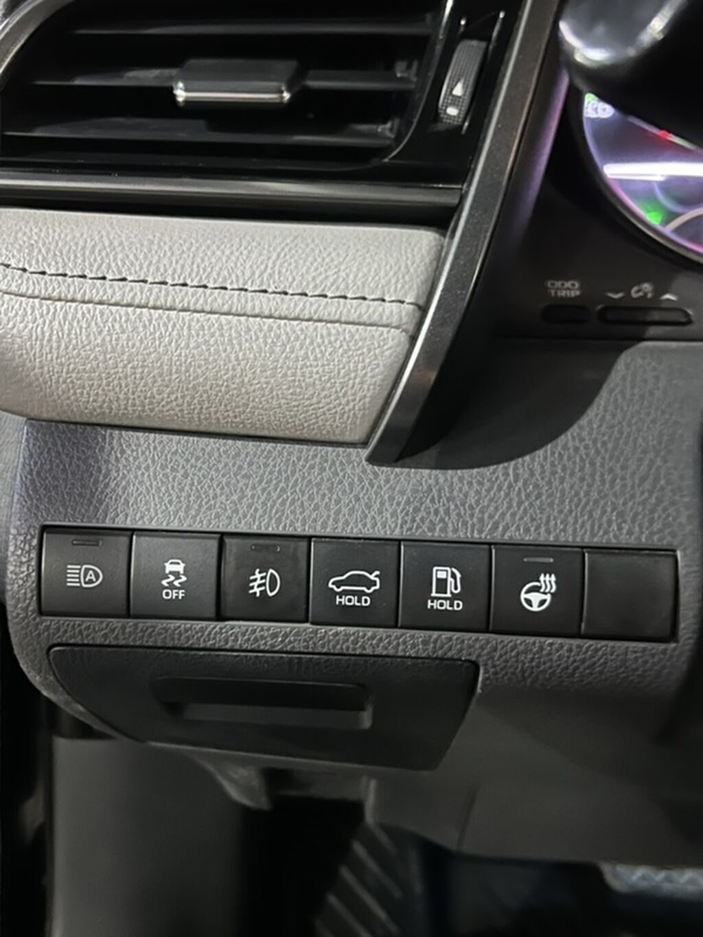 Toyota Camry: 2020 г., Гибрид, Седан: фото 8