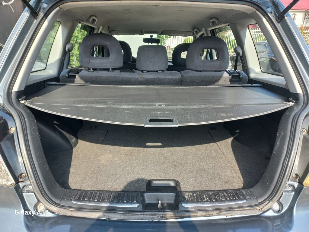 Mitsubishi Outlander: 2003 г., 2 л, Механика, Бензин, Кроссовер — фото 4