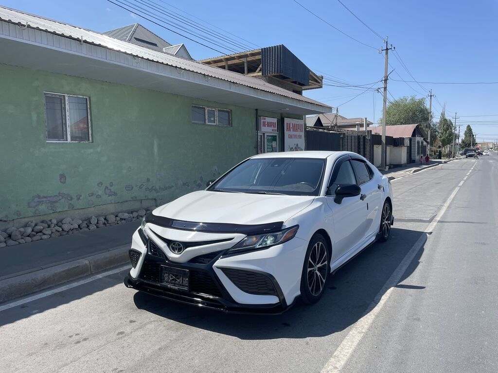 Toyota Camry: 2020 г., 2.5 л, Автомат, Бензин, Седан: фото 2