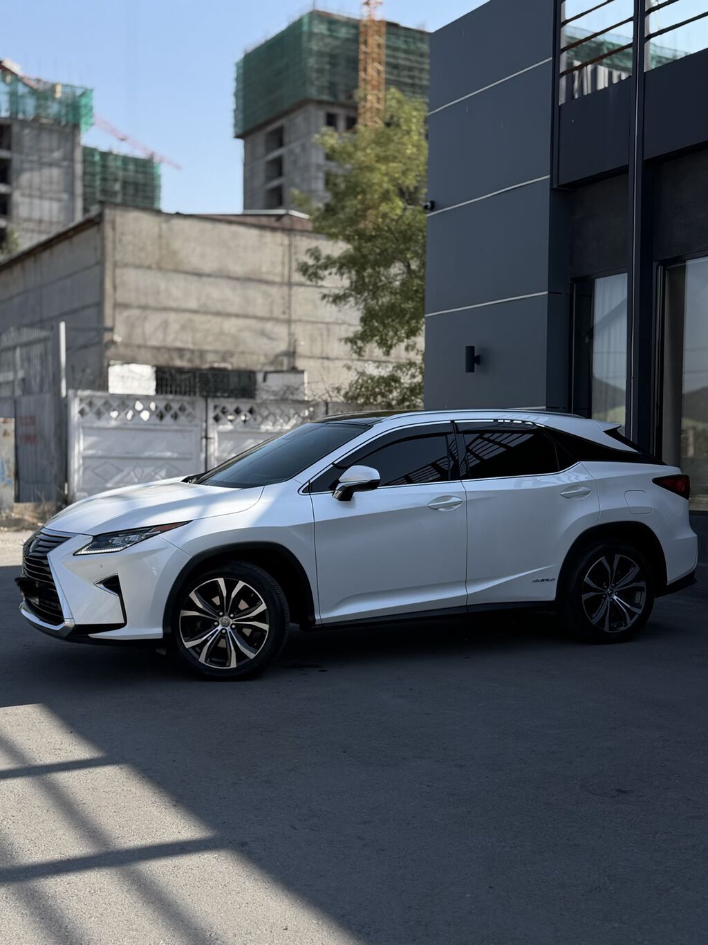 Lexus RX: 2018 г., 3.5 л, Вариатор, Гибрид, Кроссовер: фото 4